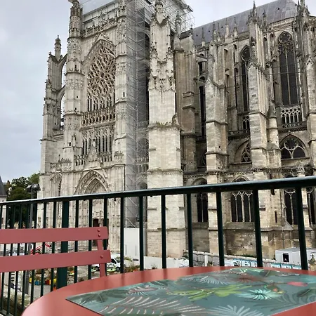 Lovely Vue Cathedrale Beauvais