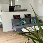 شقة Lovely Vue Cathedrale, Hyper Centre, Proche Aeroport Et Gare Sncf