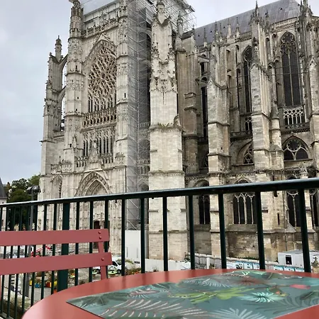 Lovely Vue Cathédrale Beauvais