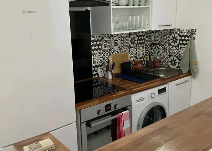 Lovely Vue Cathedrale, Hyper Centre, Proche Aeroport Et Gare Sncf Apartament